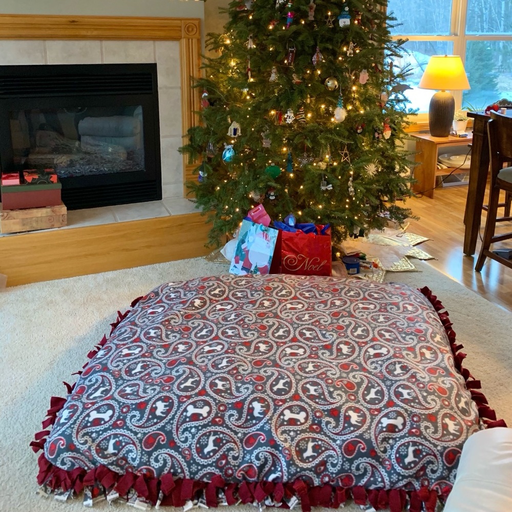 Handmade Fleece Dog Beds - CUSTOMIZABLE - Picture 6 of 16